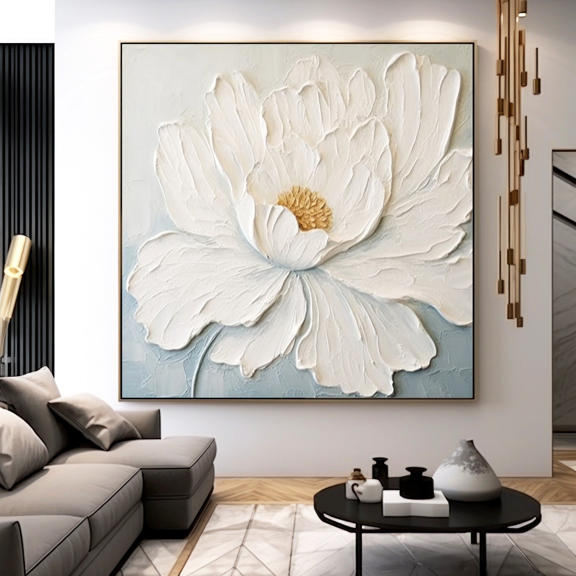 Veiled Floral Traces