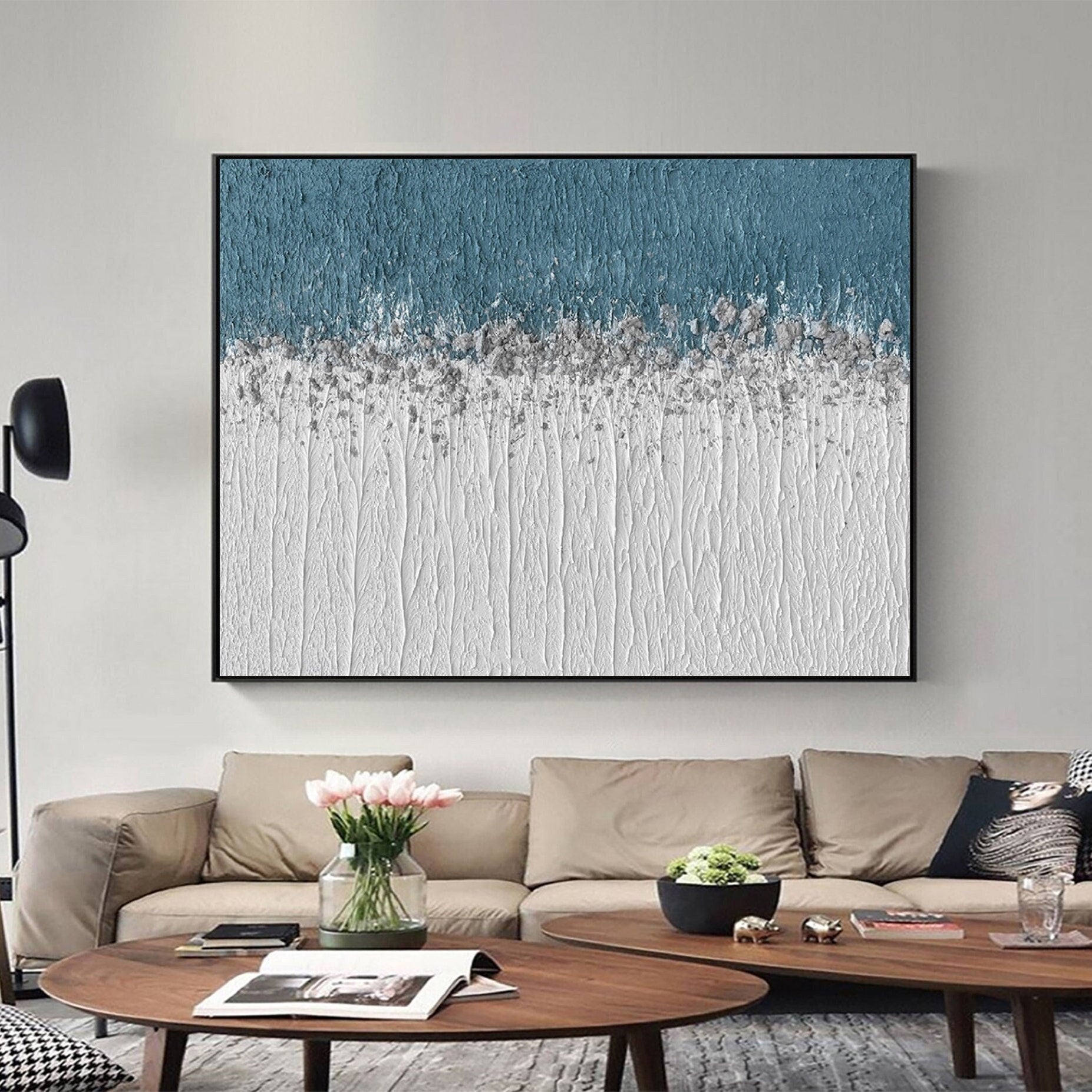 Flowing Under the Cold Light