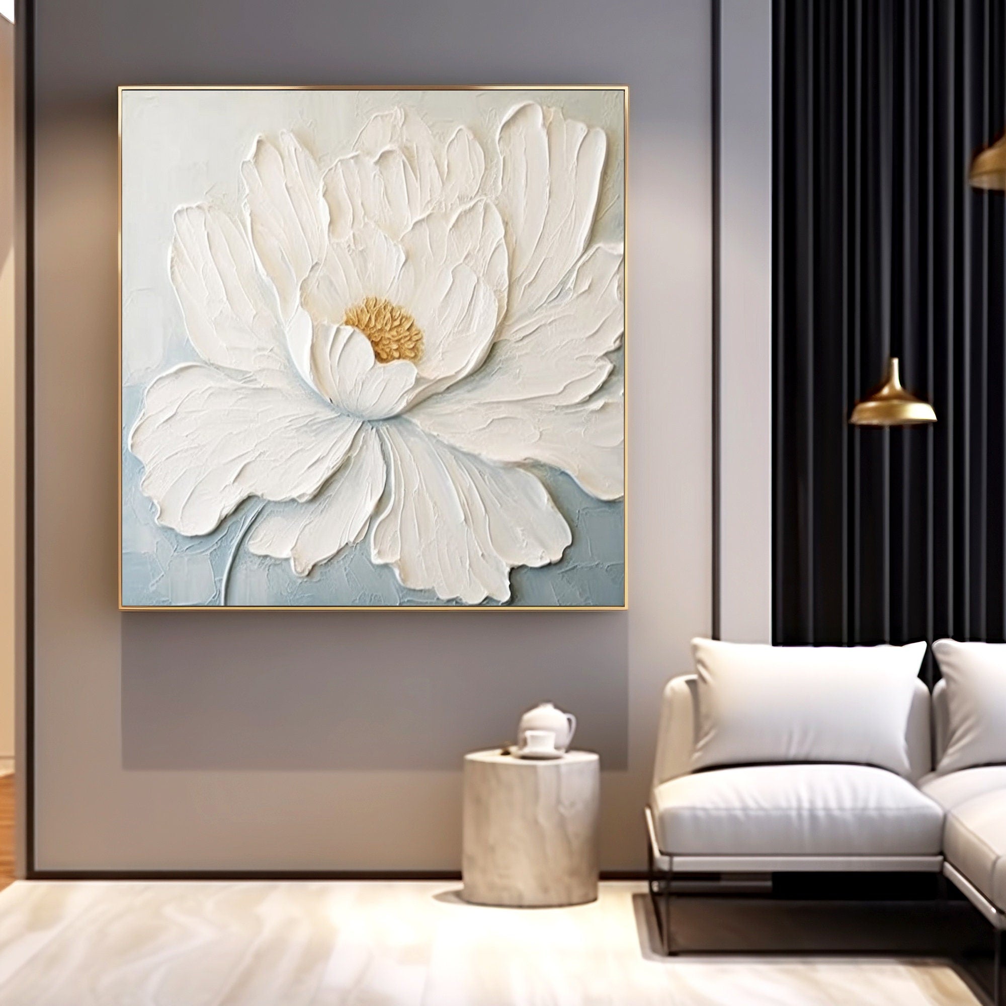 Veiled Floral Traces